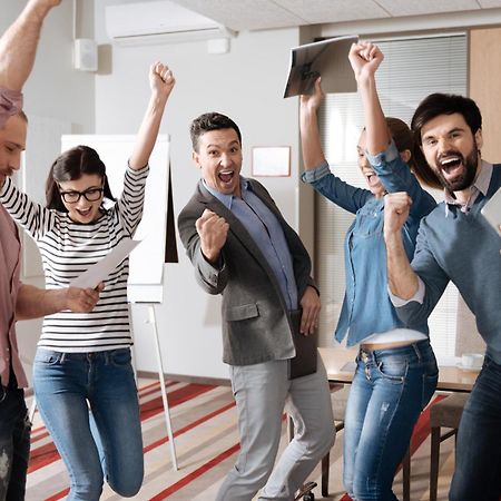 فندق رامادا إنكور باي ويندهام كيف كييف المظهر الخارجي الصورة